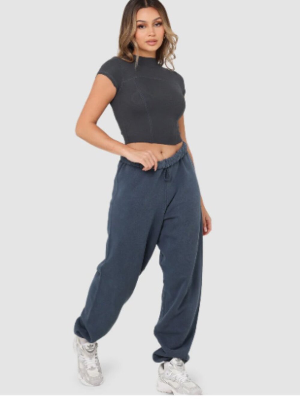New Joah Brown Contrast Stitch Crop T-Shirt Vintage Navy  (Charcoal) Sz M/L